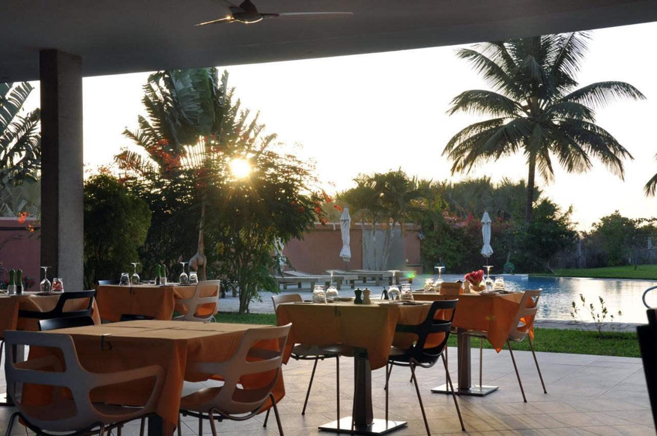 Leo'S Beach Hotel - Adults Only Brufut Exterior photo