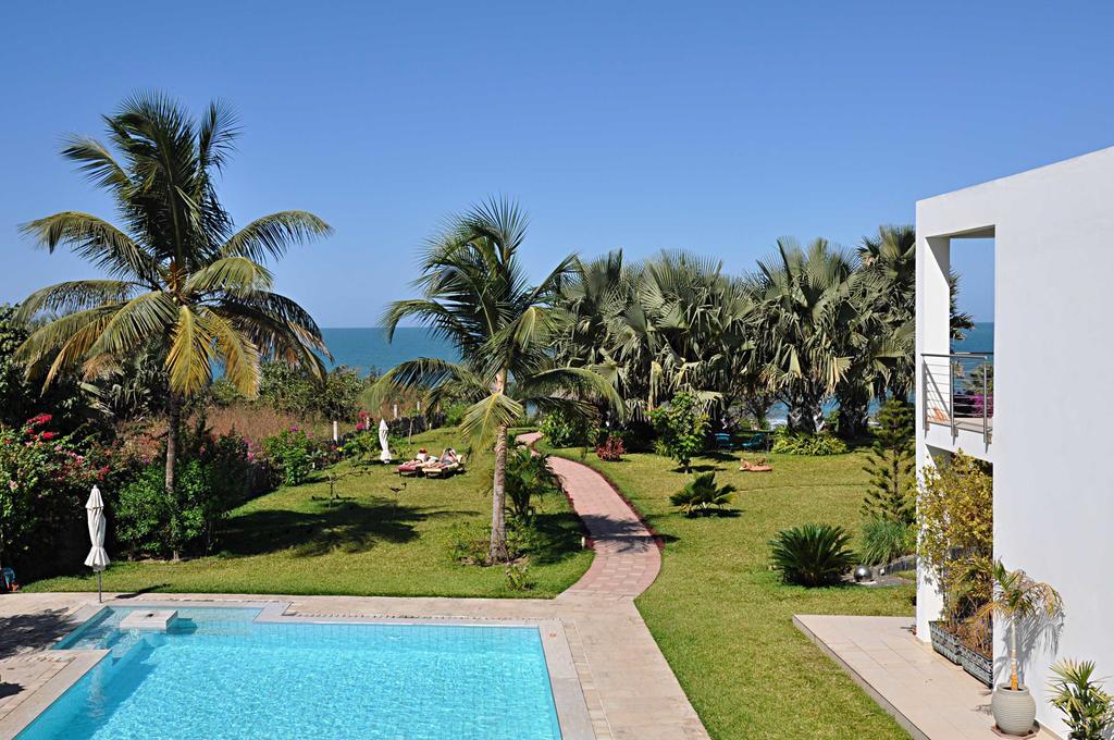 Leo'S Beach Hotel - Adults Only Brufut Exterior photo
