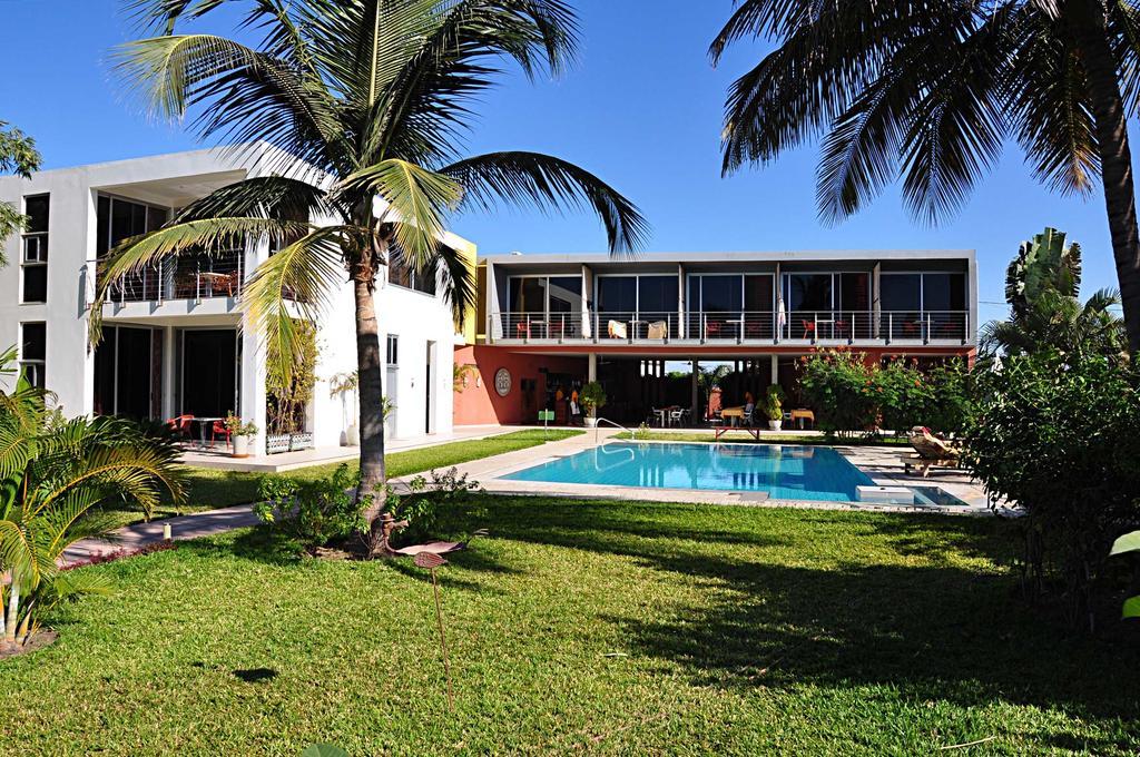 Leo'S Beach Hotel - Adults Only Brufut Exterior photo