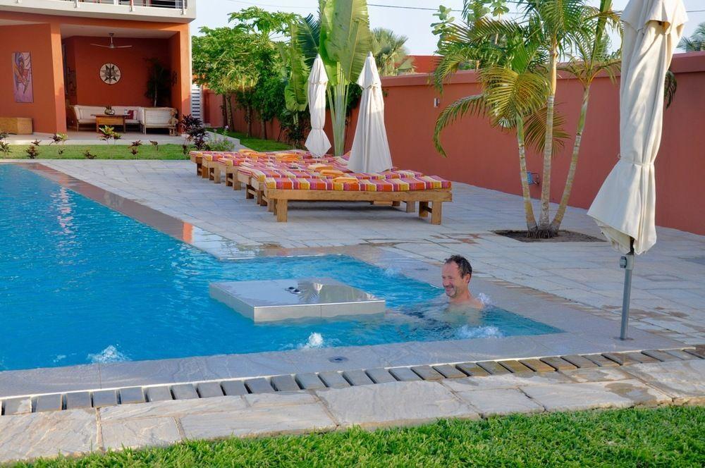 Leo'S Beach Hotel - Adults Only Brufut Exterior photo