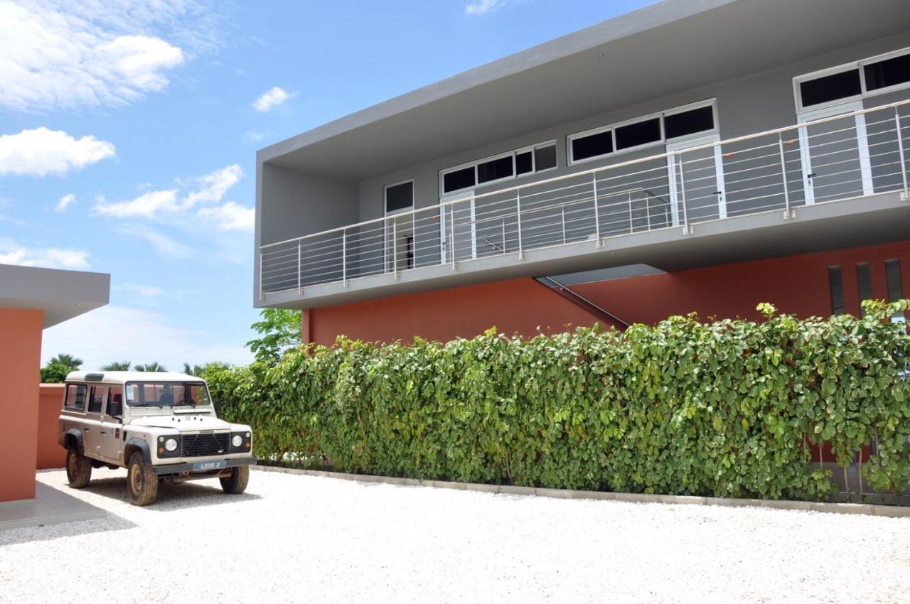Leo'S Beach Hotel - Adults Only Brufut Exterior photo